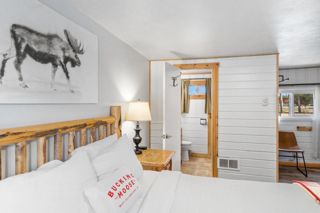Hotel The Bucking Moose à West Yellowstone Extérieur photo
