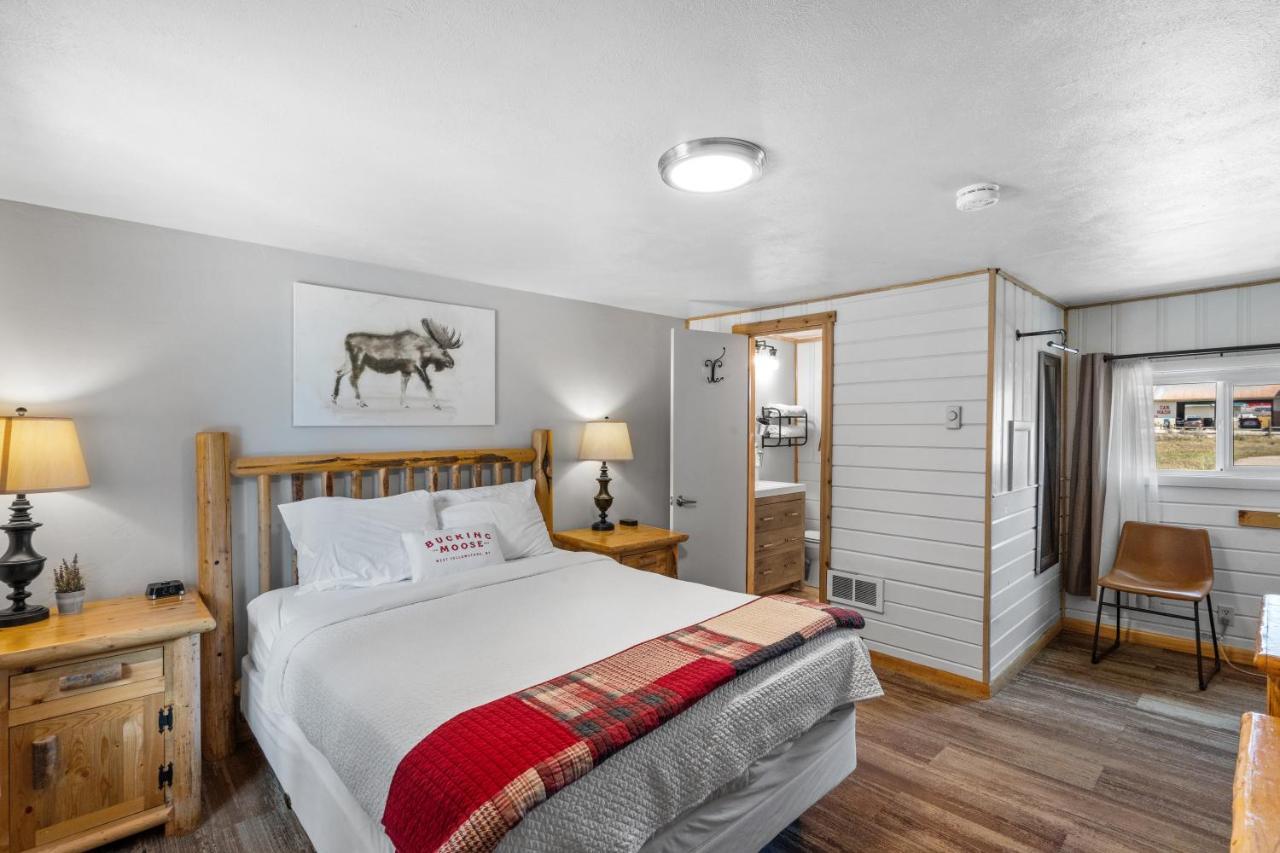 Hotel The Bucking Moose à West Yellowstone Extérieur photo