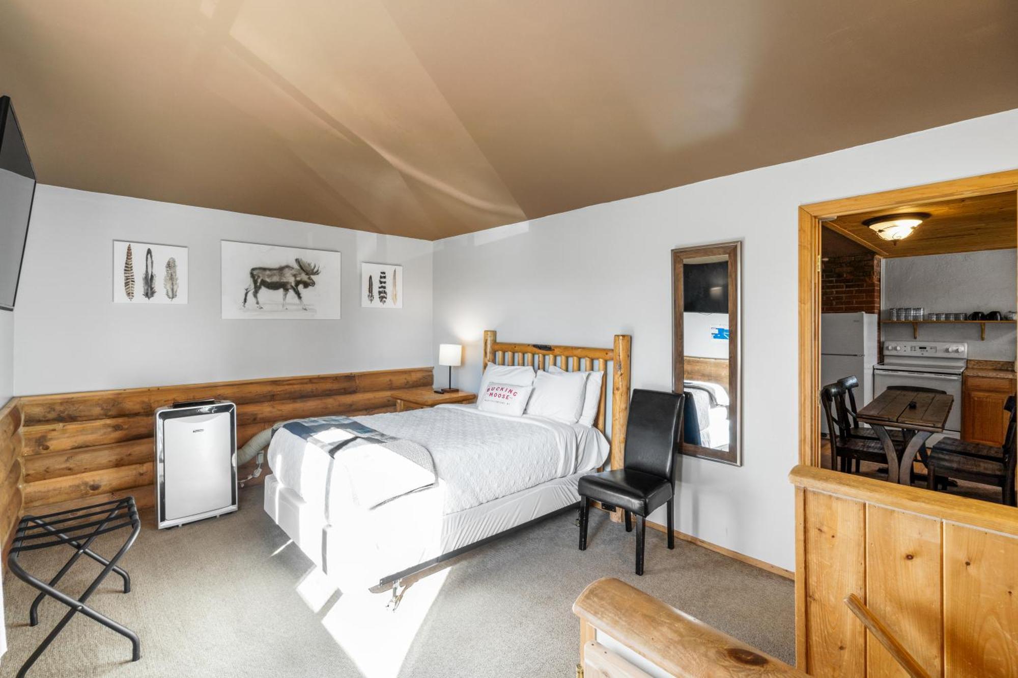 Hotel The Bucking Moose à West Yellowstone Extérieur photo
